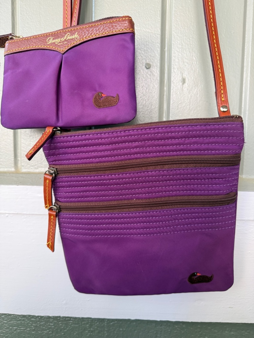 🦆DOONEY & BOURKE Wayfarer Triple Zip Crossbody Purple Nylon Bag & Coin Purse Set - Picture 3 of 14